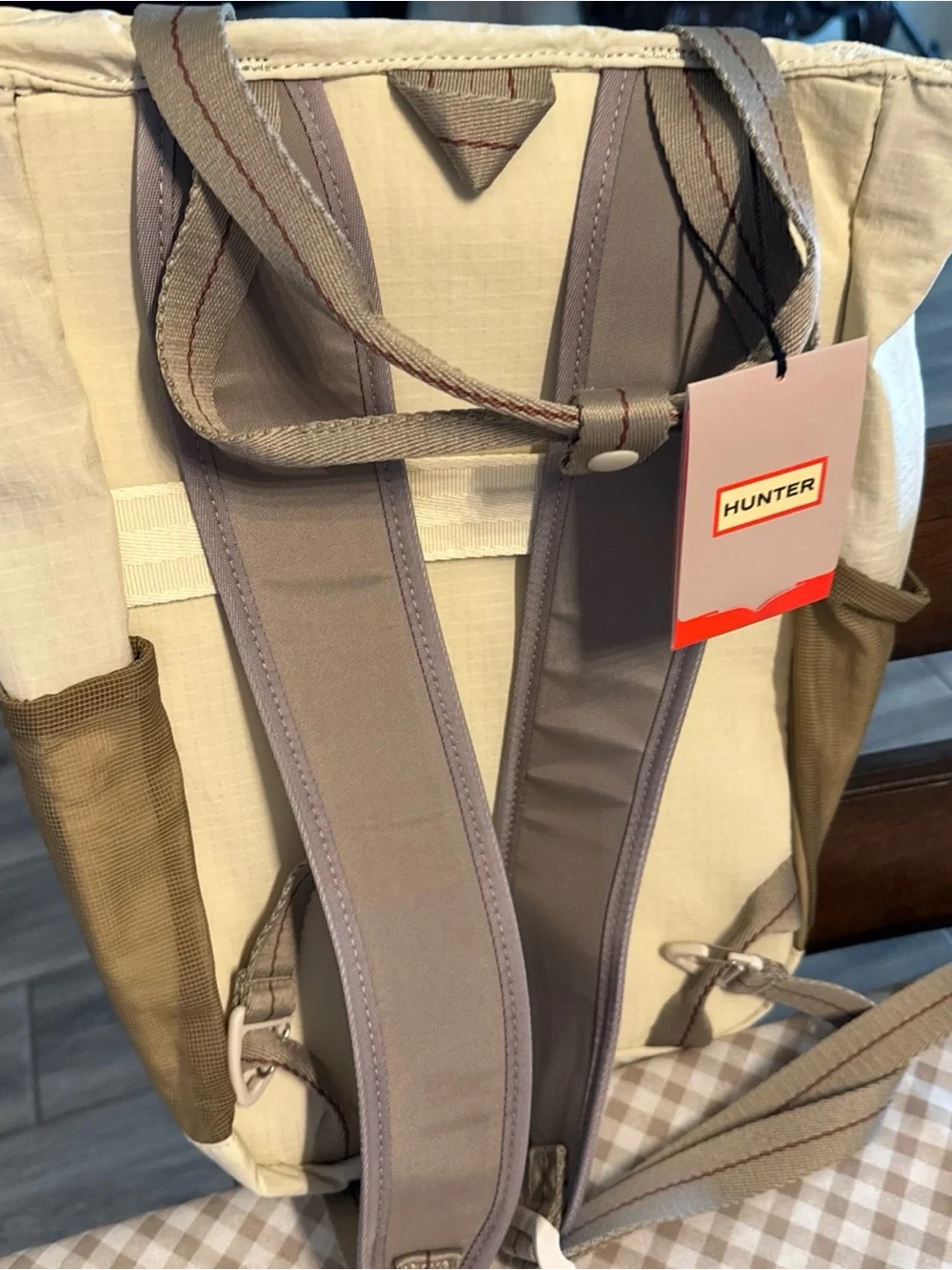 Hunter cream tan